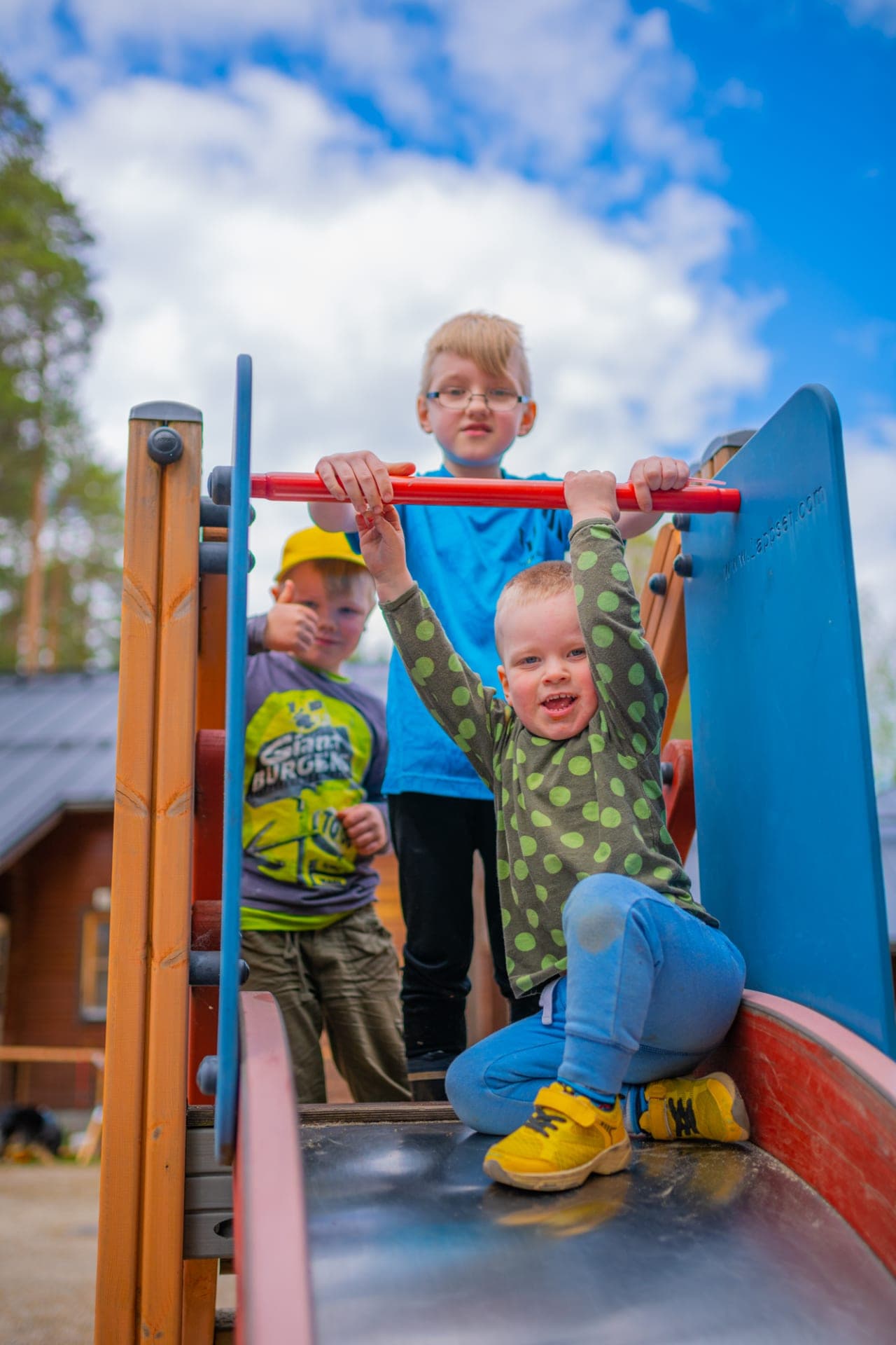 Petkeljärven leikkikenttä