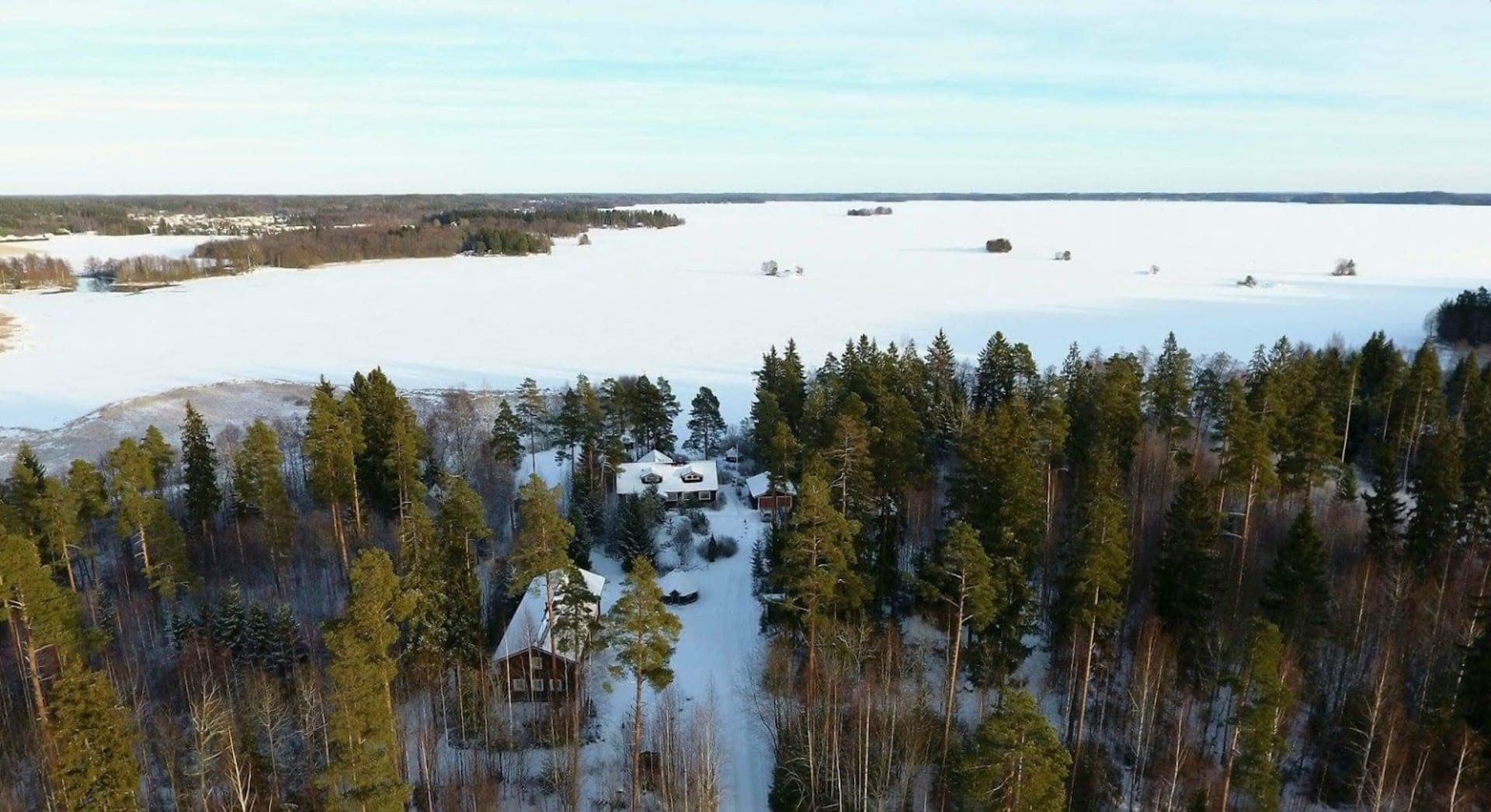 Kultakukkura Villas 