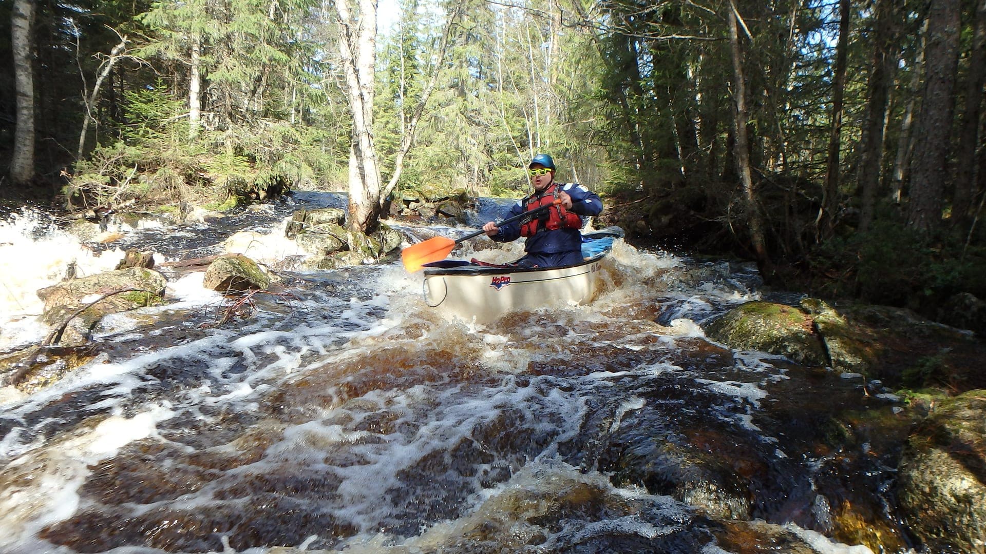 Spring flood canoeing on Haukkajoki.