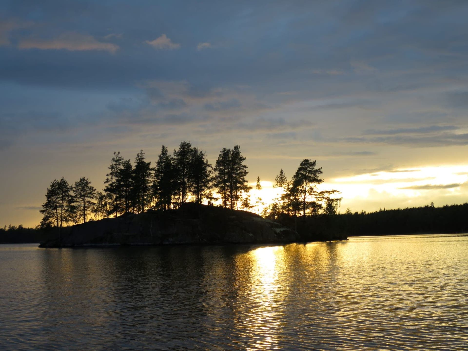 Maisema Etelä-Konnevedellä