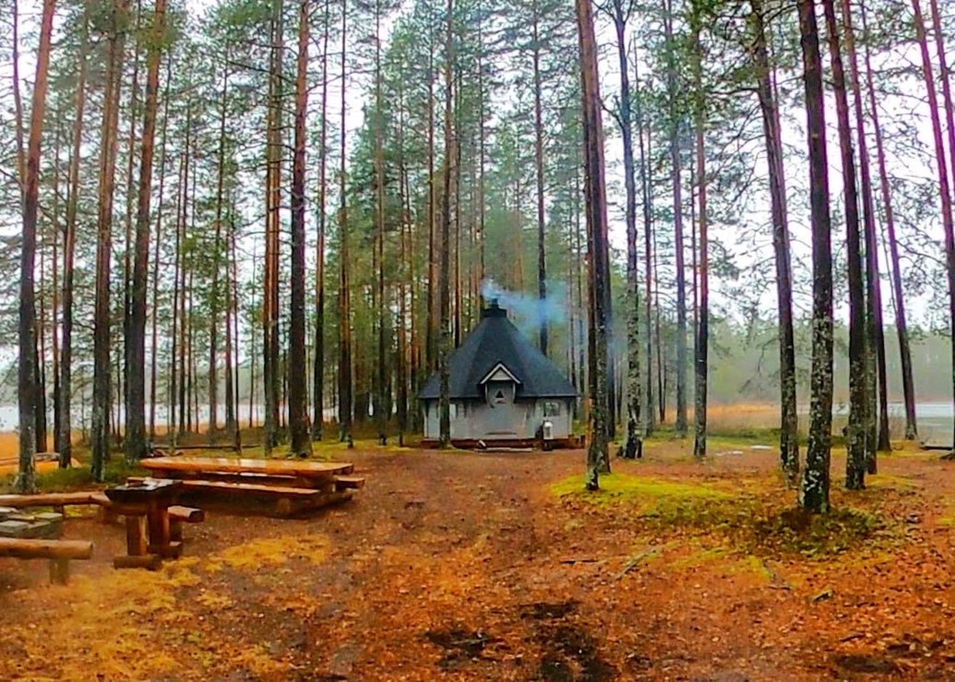 The hut of Musta Mäntyjärvi