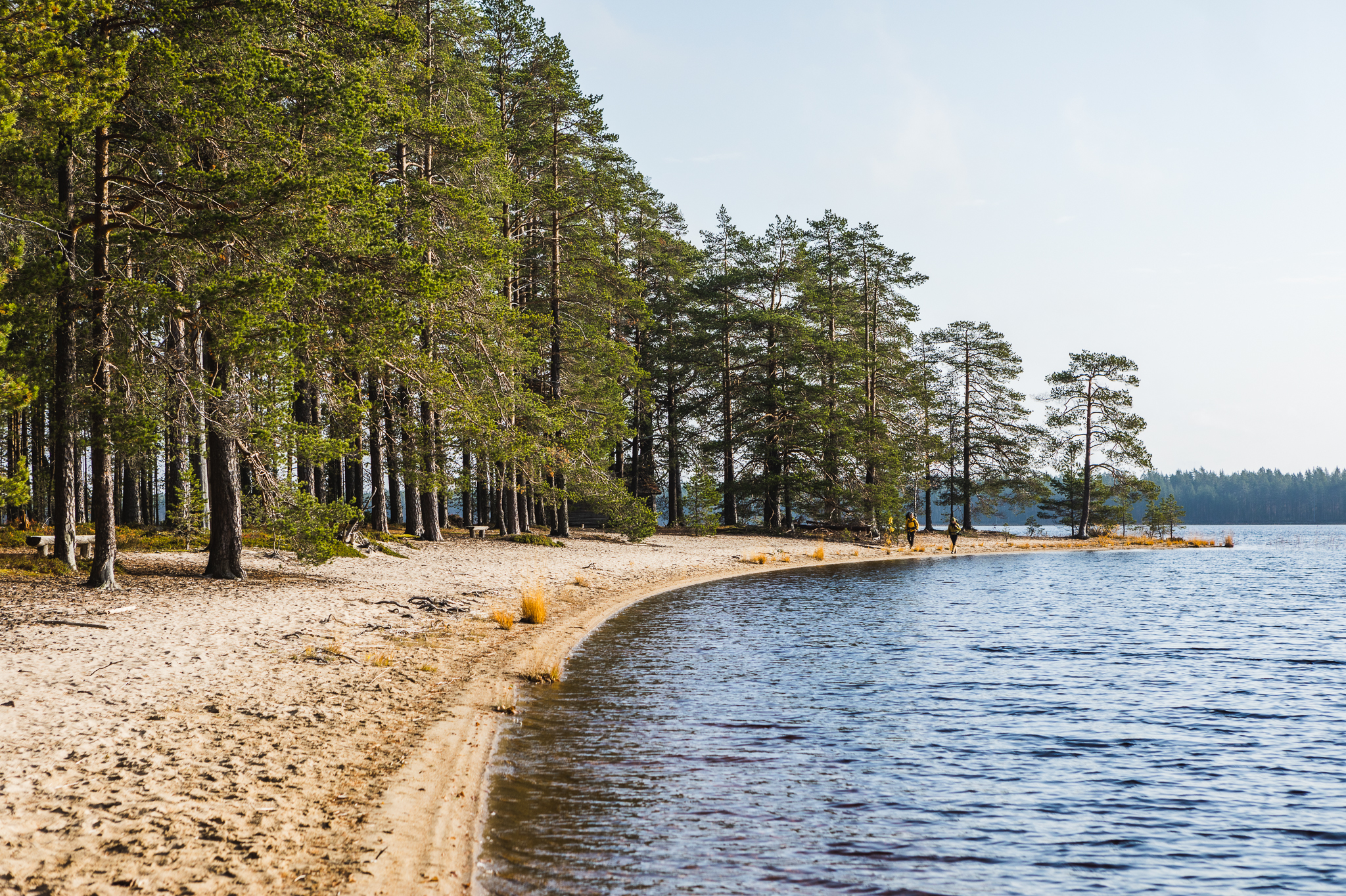 Suomunkierron varrella on useita kauniita hiekkarantoja. 