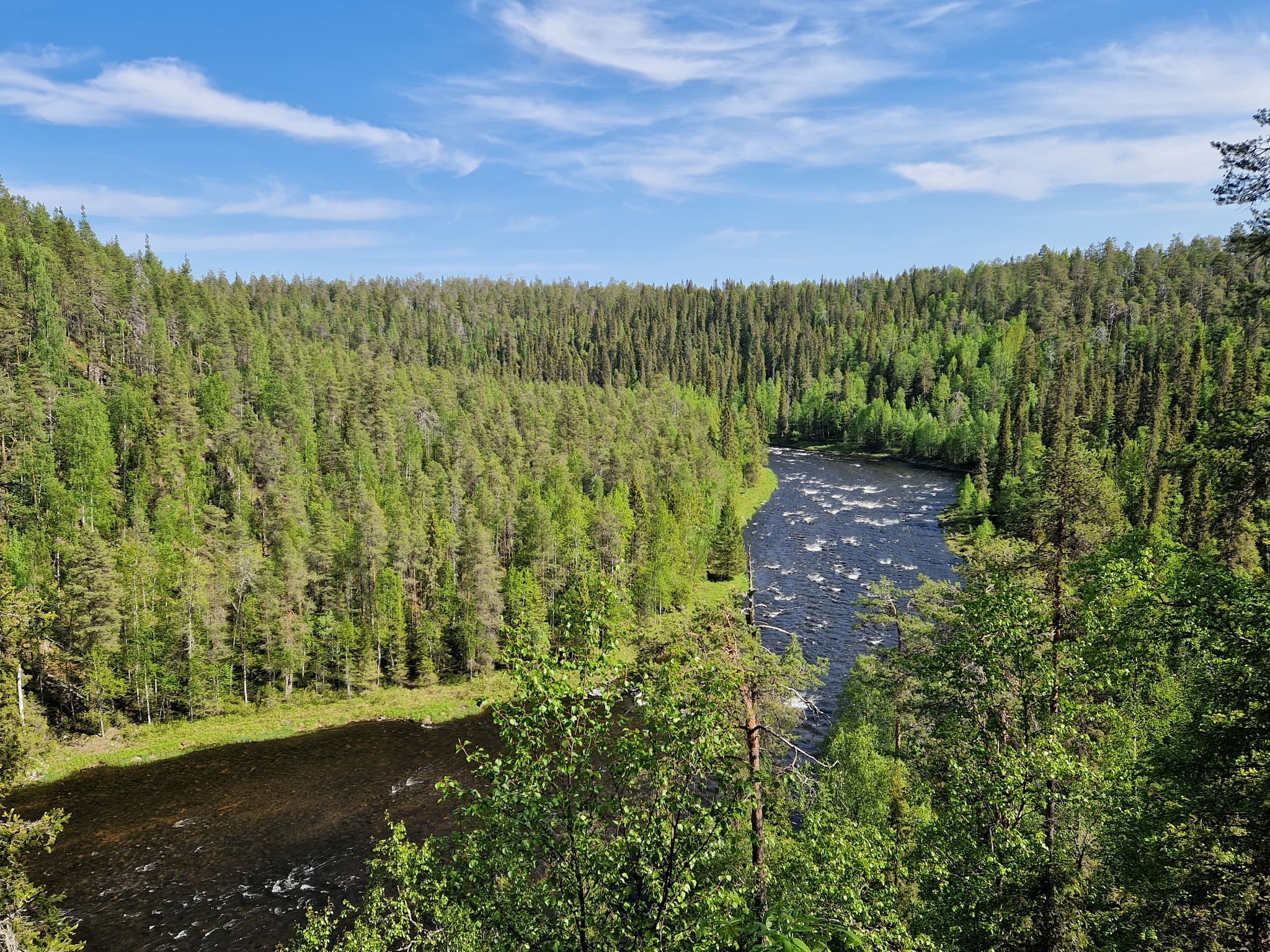 The Kitkajoki River offers several views along the Pieni Karhunkierros trail.