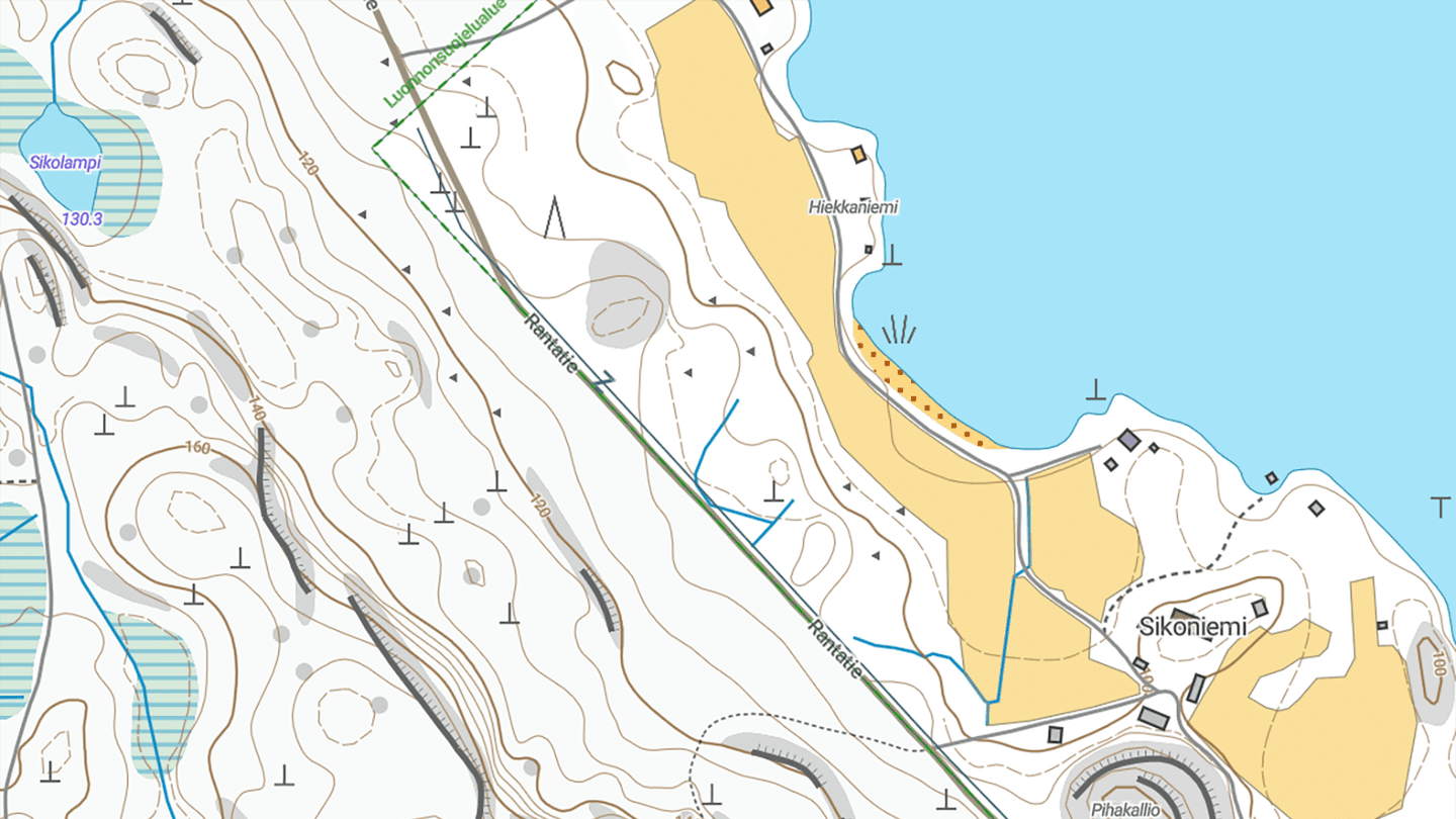 Image: Metsähallitus/Forststyrelsen A topographic map showing water, fields, forest, and roads.