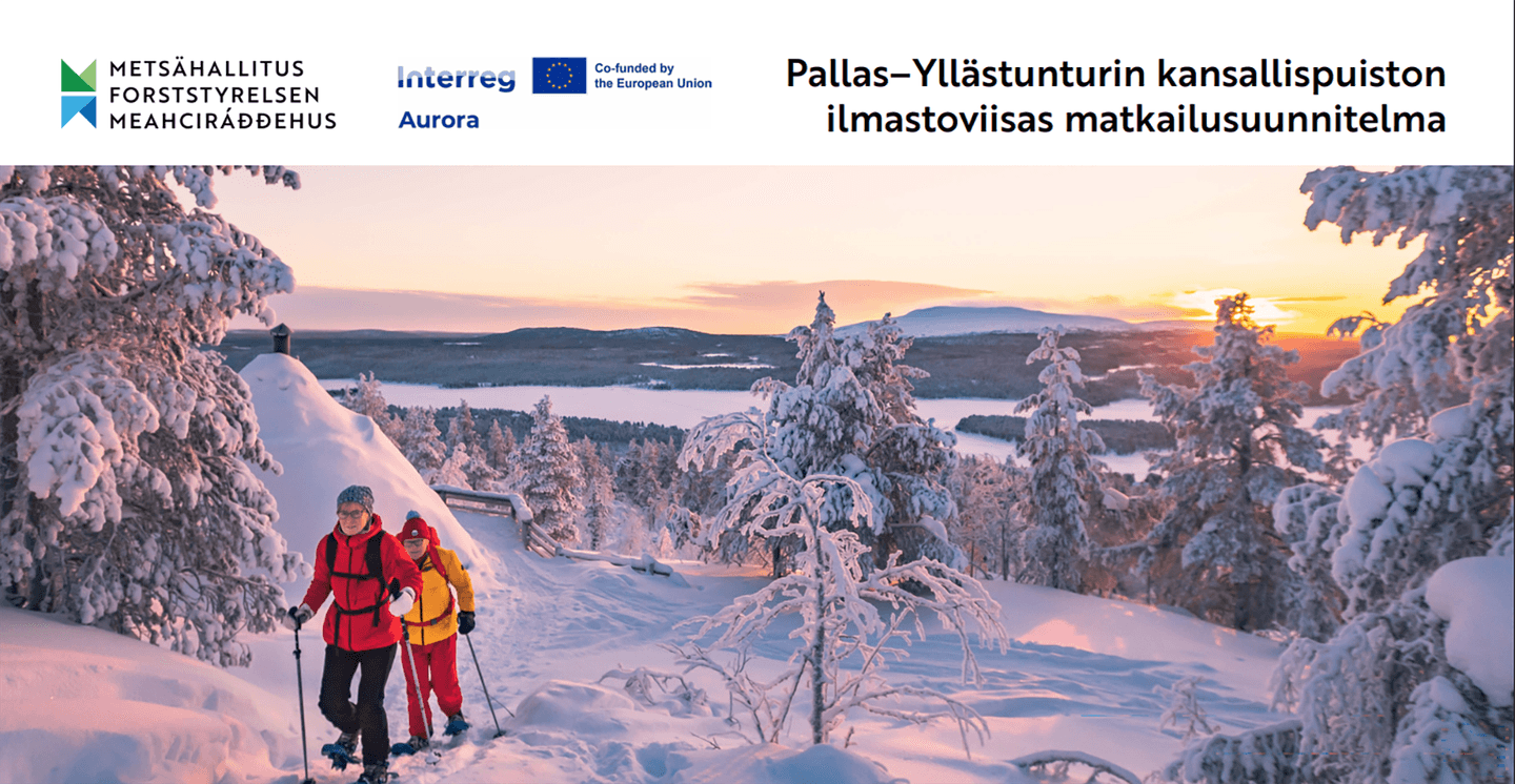 Govva: Metsähallitus Julkaisun kansi. Kuvassa kaksi lumikenkäilijää kiipeää lumista rinnettä.